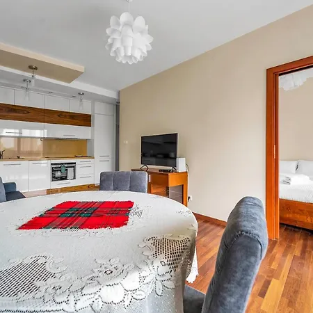 Malborska Metro Kondratowicza By Bookinghost Appartement *