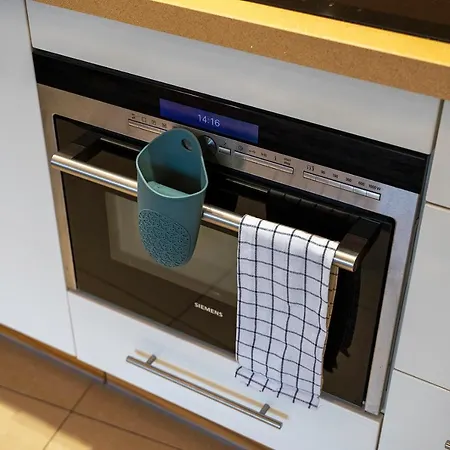 Malborska Metro Kondratowicza By Bookinghost Appartement Varsovie