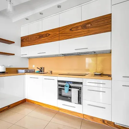 Malborska Metro Kondratowicza By Bookinghost Διαμέρισμα